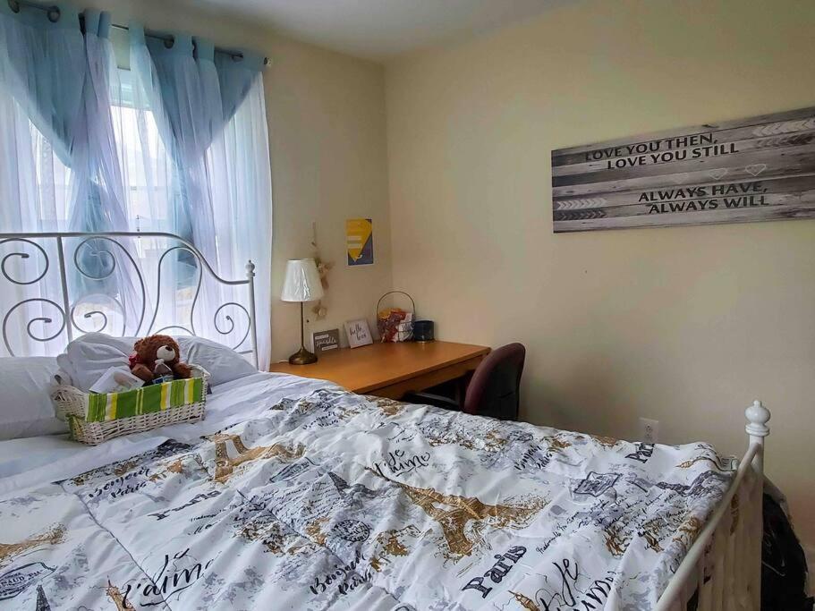 5 Star Room/Close To Town Center And Everything/5 Min Walk Metro Rockville Eksteriør bilde